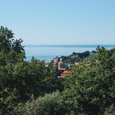 La Torretta Villa Lerici Luaran gambar